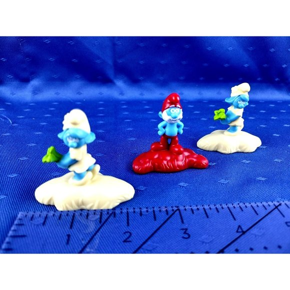 Papa Smurf Girl Smurfs Figurines McDonald's 2017 The Lost Village Toys Mini - Picture 2 of 11